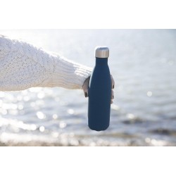 Nils Stahlflasche mit gummierter Oberfläche in Blau