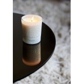 Luscious Bloom Kerze Beige